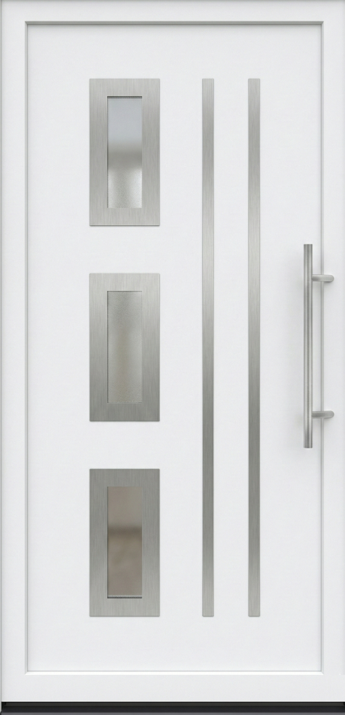 Ulazna vrata model PM 006 u beloj boji sa tri vertikalna dekorativna stakla sa leve strane, dve uske vertikalne inox aplikacije u sredini i dugom inox ručkom sa desne strane.