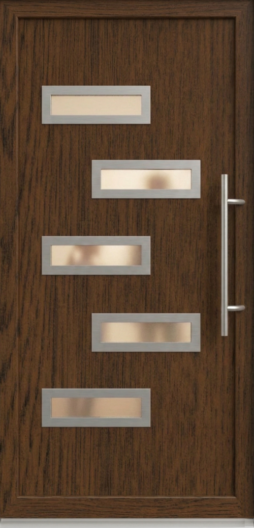 Model ulaznih vrata PM 026 u dezenu orah sa pet horizontalnih staklenih panela i inox okvirima