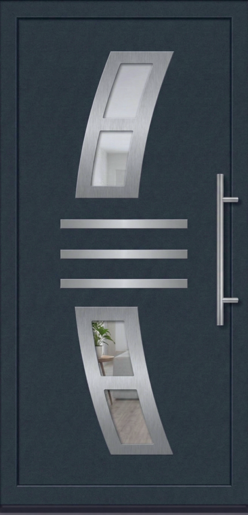 Ulazna vrata model PM 019 u antracit sivoj boji sa tri horizontalna stakla uokvirena lučnim inox aplikacijama i modernim rukohvatom.