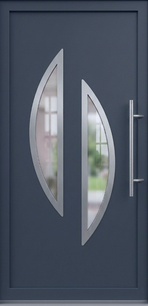 Ulazna vrata PM 022 u dezenu antracit sa dva zakrivljena staklena panela i modernom vertikalnom metalnom ručkom